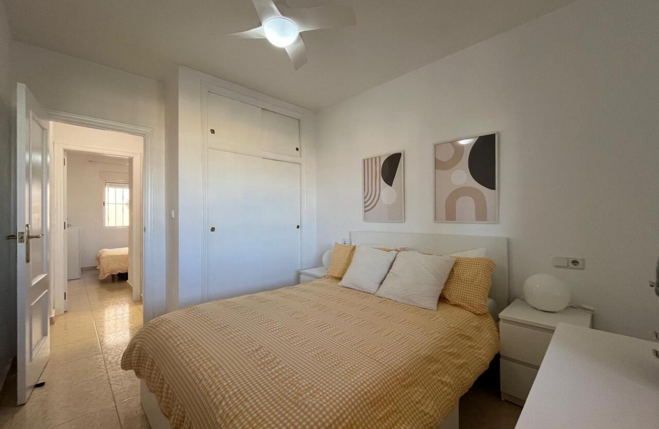 Resale - Apartment / flat - Villamartin