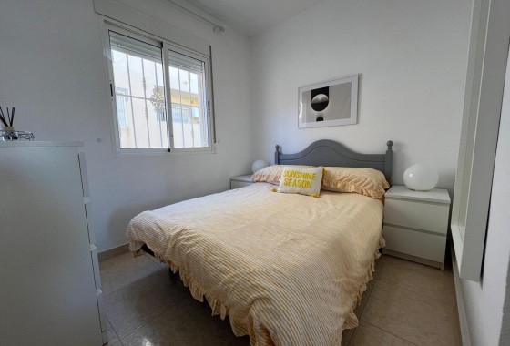 Resale - Apartment / flat - Villamartin