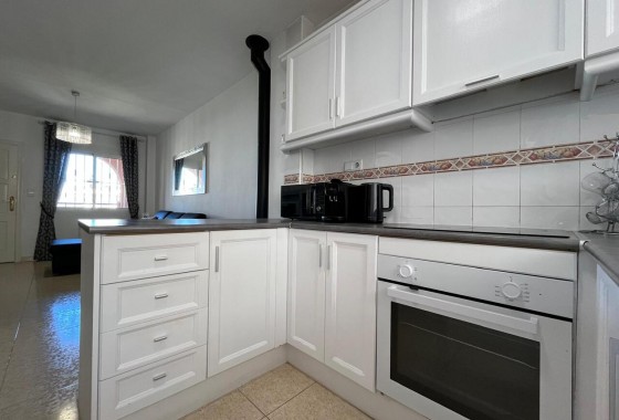 Resale - Apartment / flat - Villamartin