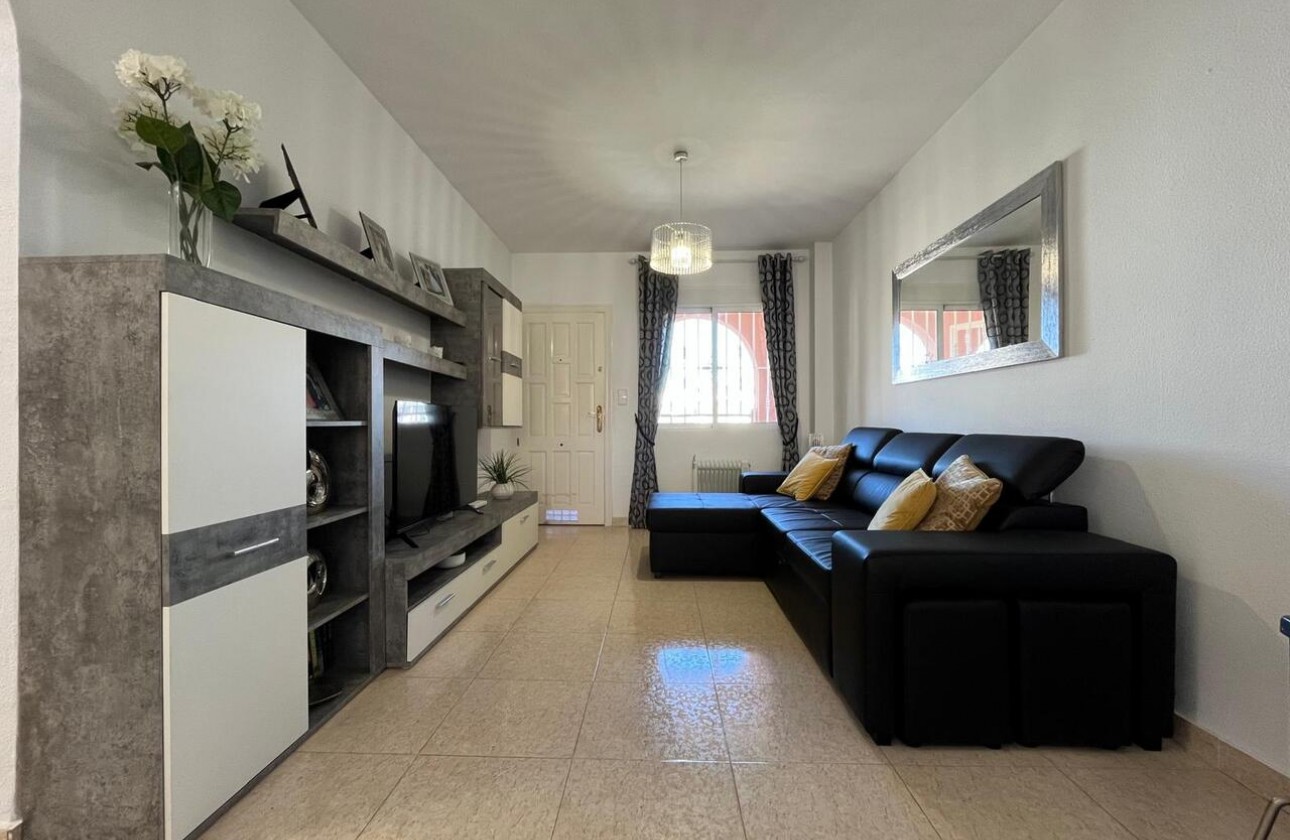 Resale - Apartment / flat - Villamartin