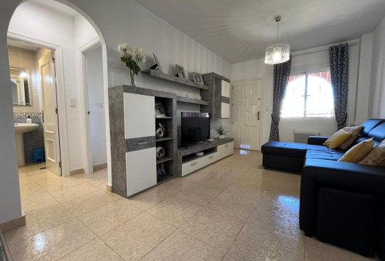 Resale - Apartment / flat - Villamartin