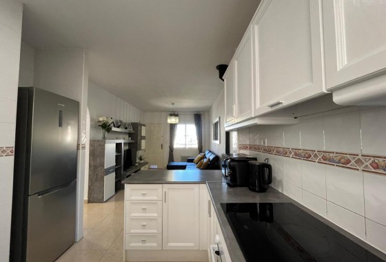 Resale - Apartment / flat - Villamartin