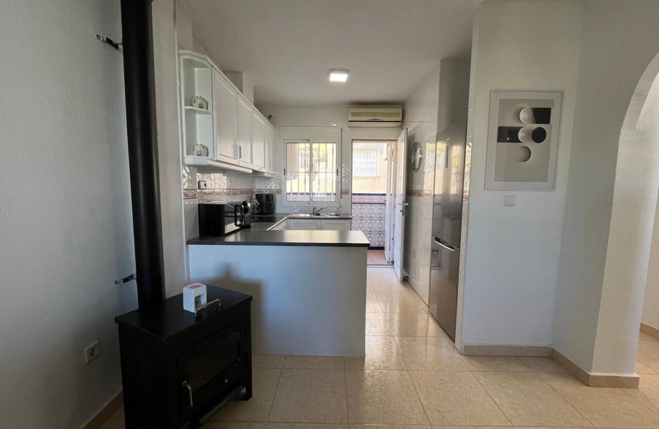 Resale - Apartment / flat - Villamartin