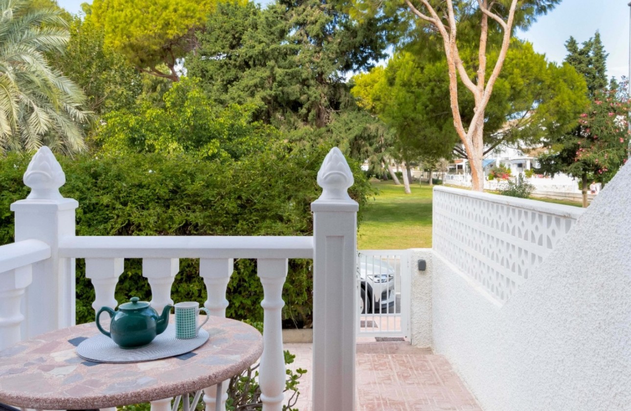 Reventa - Chalet - Orihuela Costa - La Zenia