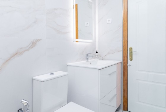 Reventa - Chalet - Orihuela Costa - La Zenia