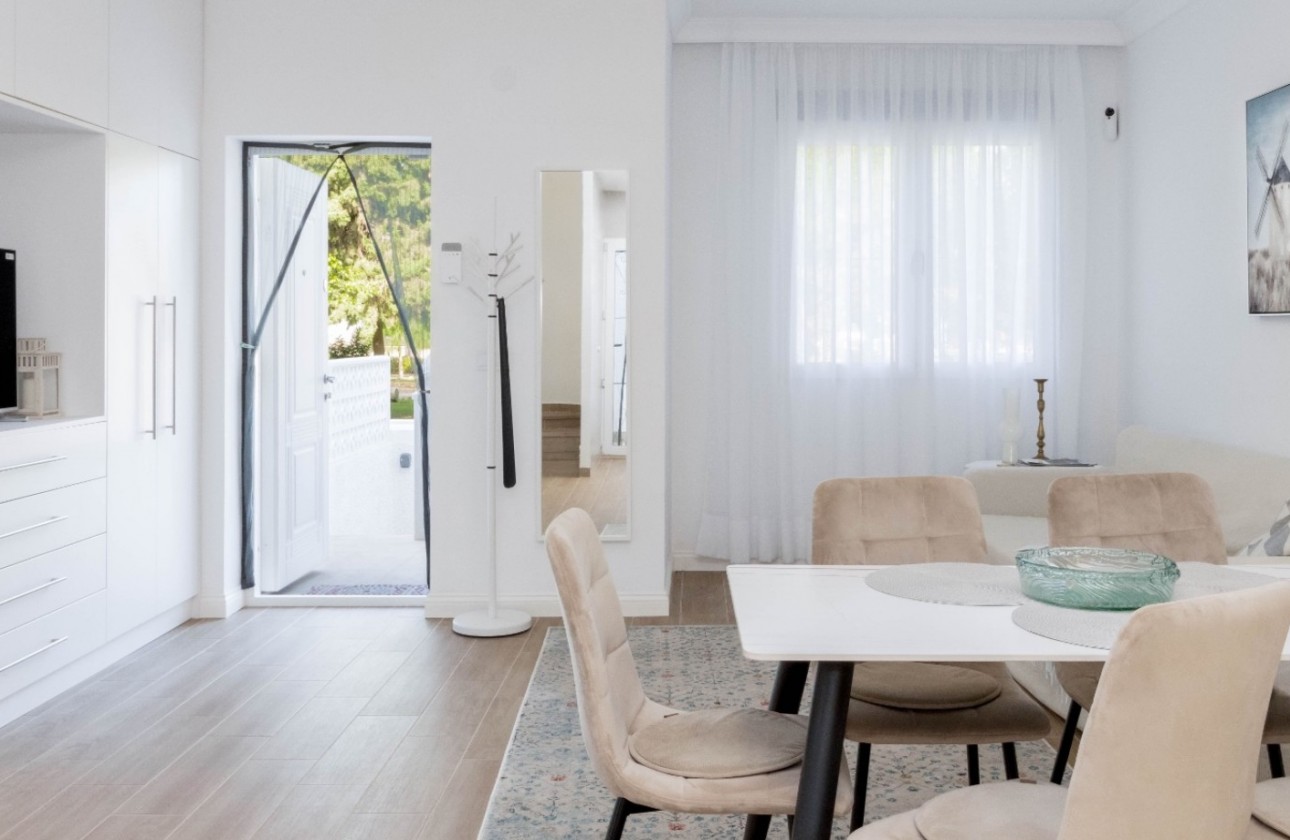 Resale - Villa - Orihuela Costa - La Zenia- Orihuela costa