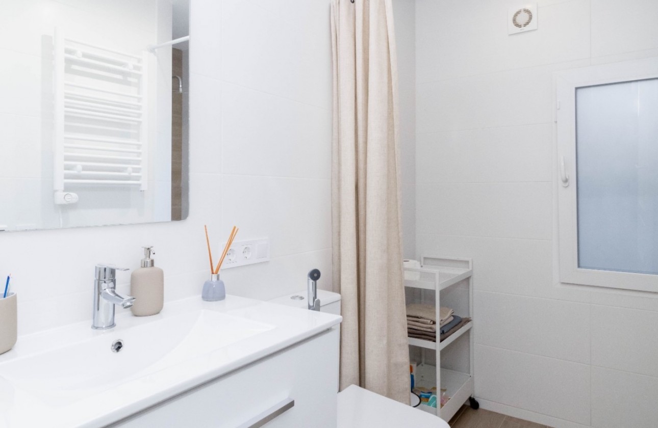 Resale - Villa - Orihuela Costa - La Zenia- Orihuela costa