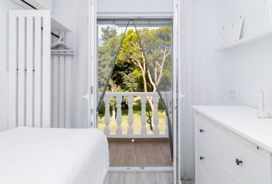 Resale - Villa - Orihuela Costa - La Zenia- Orihuela costa