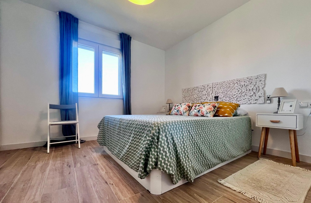 Revente - Appartement - Torrevieja - Punta prima