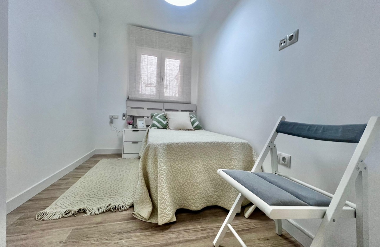 Revente - Appartement - Torrevieja - Punta prima