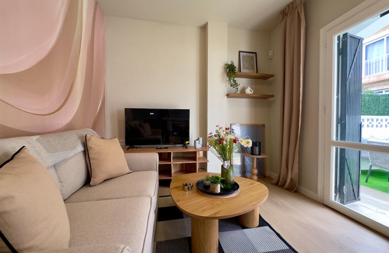 Resale - Bungalow - Orihuela Costa - La Regia