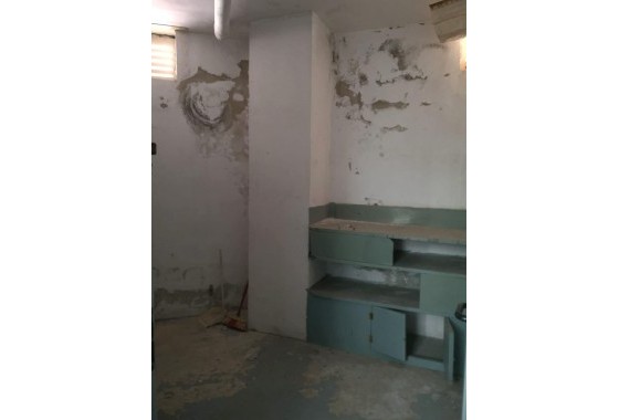 Reventa - Storeroom - Torrevieja - Estacion de autobuses