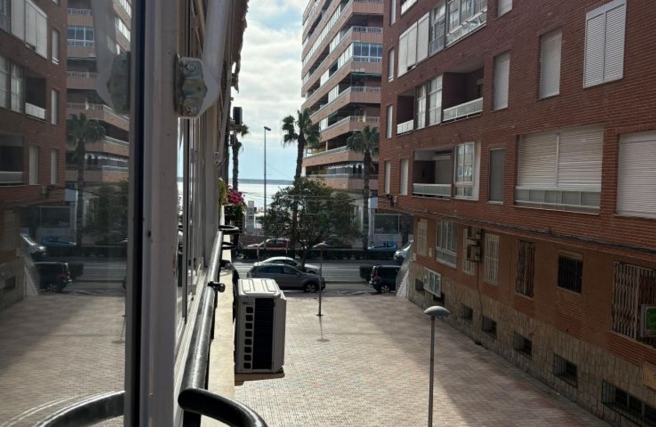 Reventa - Apartamento / piso - Torrevieja - torrevieja