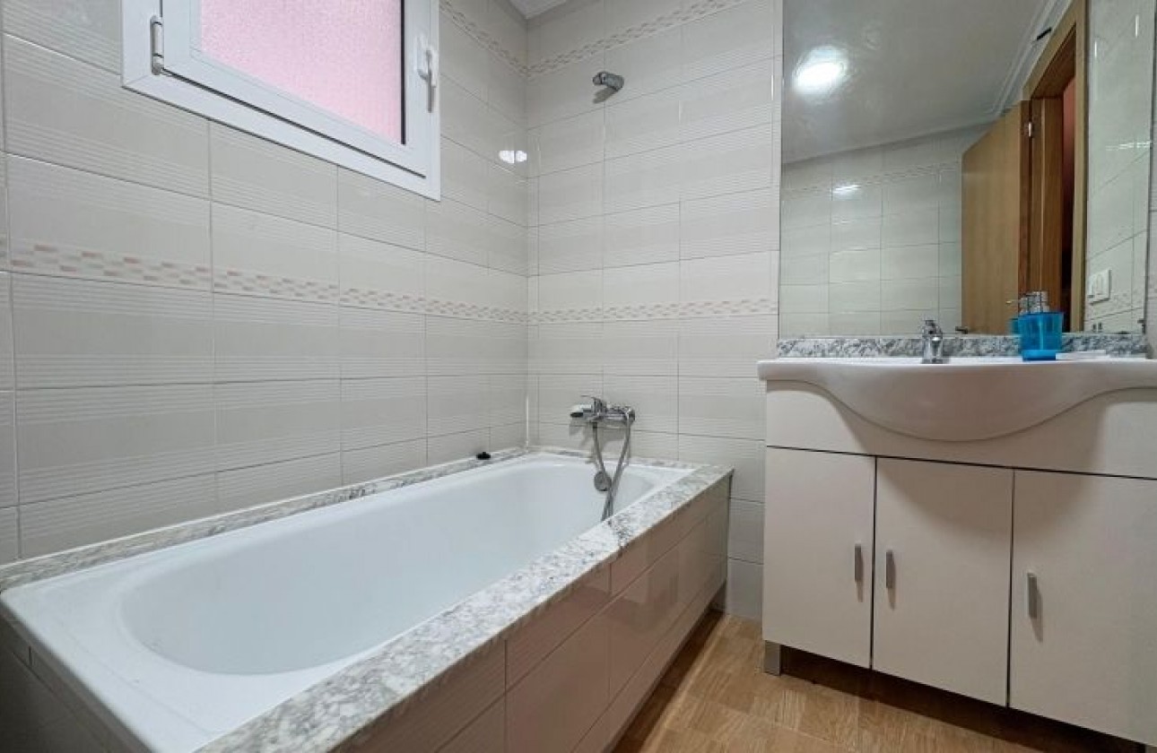 Reventa - Apartamento / piso - Torrevieja - torrevieja