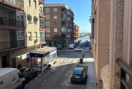 Reventa - Apartamento / piso - Torrevieja - torrevieja