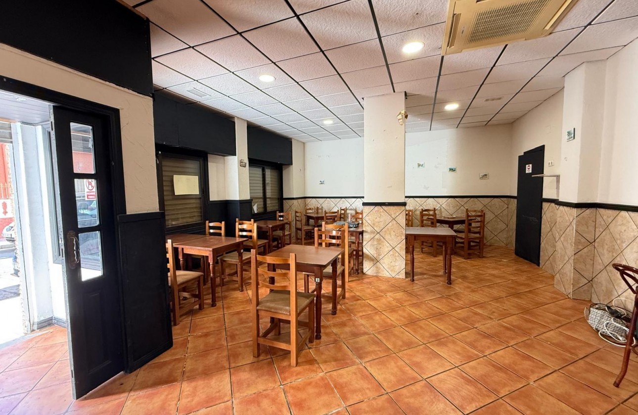 Reventa - Comercial - Torrevieja - Estacion de autobuses