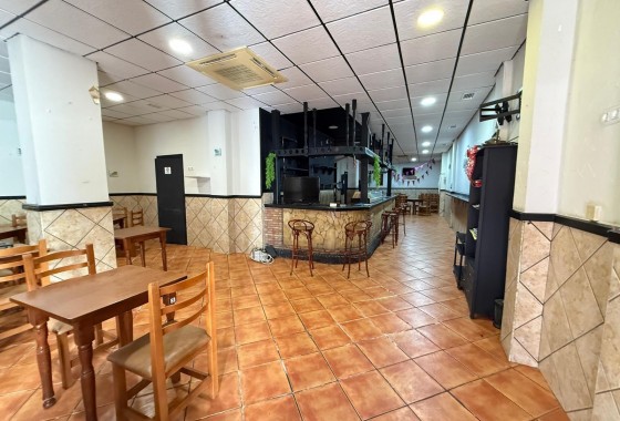 Reventa - Comercial - Torrevieja - Estacion de autobuses