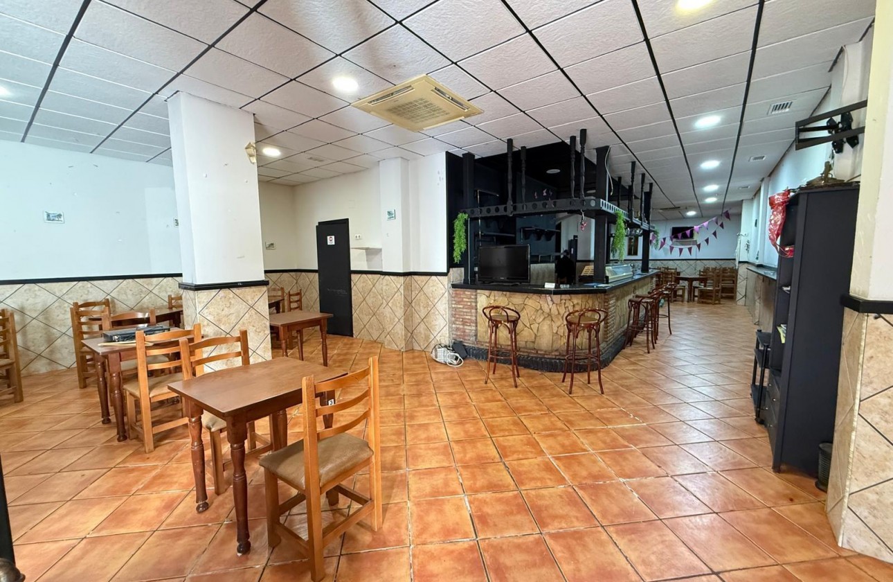 Reventa - Comercial - Torrevieja - Estacion de autobuses