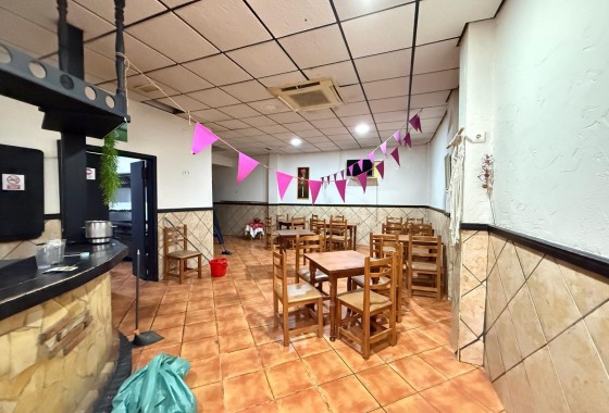 Reventa - Comercial - Torrevieja - Estacion de autobuses