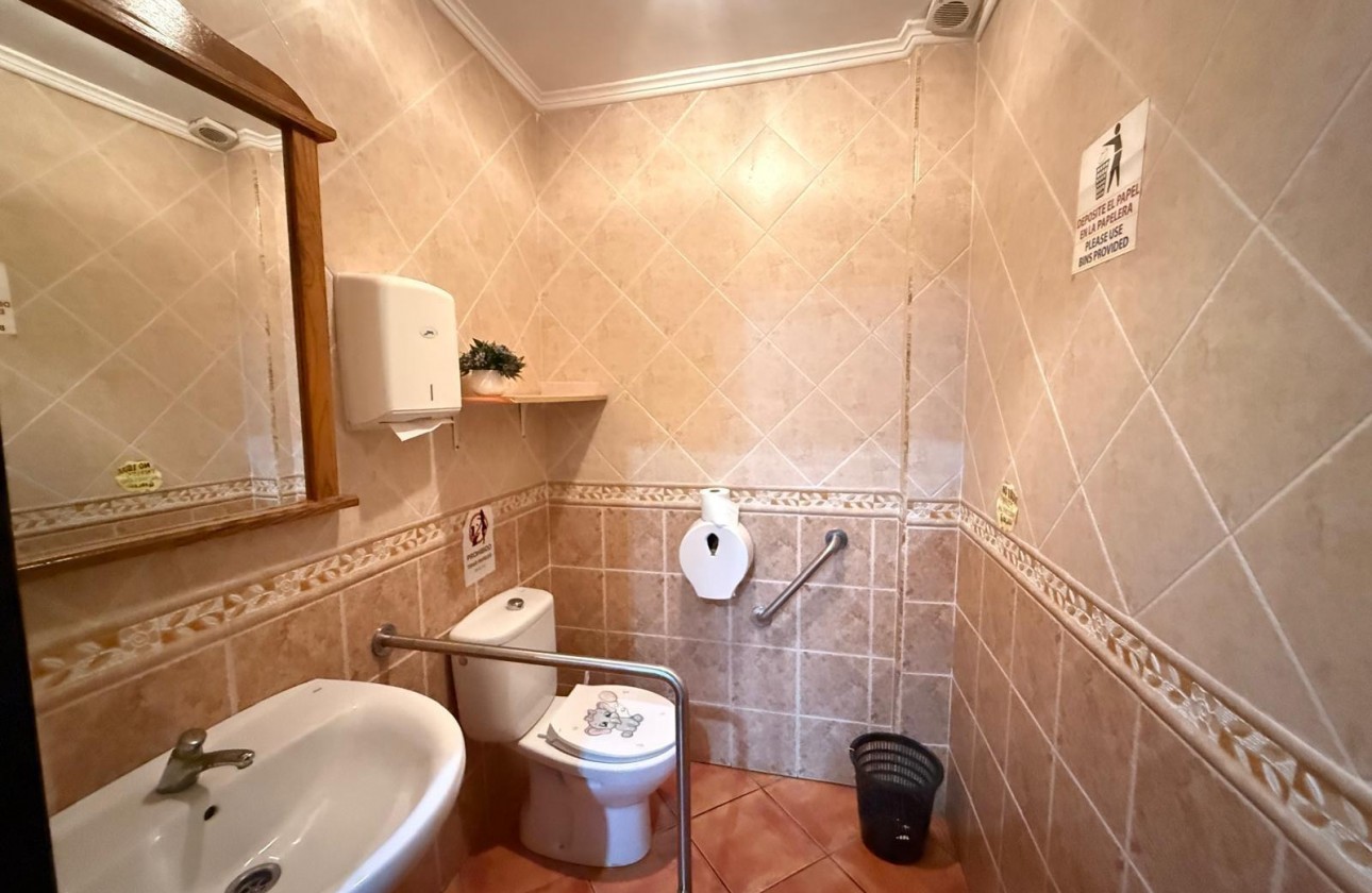 Reventa - Comercial - Torrevieja - Estacion de autobuses