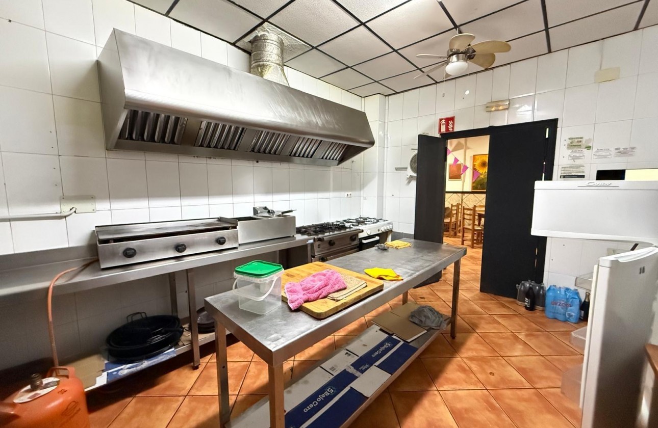 Reventa - Comercial - Torrevieja - Estacion de autobuses