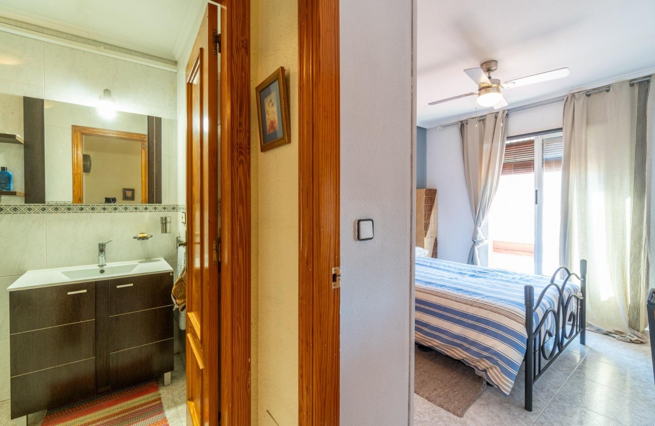 Resale - Villa - Torrevieja - Los Balcones - Los Altos del Edén