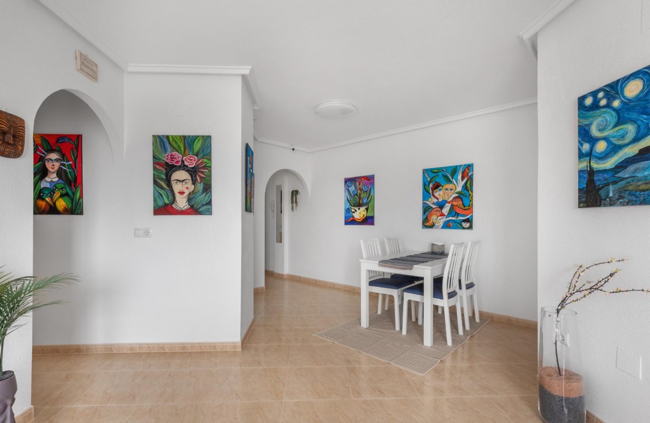 Revente - Attique - Torrevieja - Estacion de autobuses