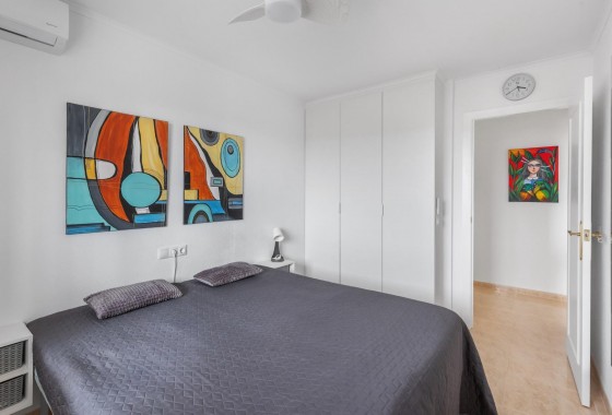 Revente - Attique - Torrevieja - Estacion de autobuses