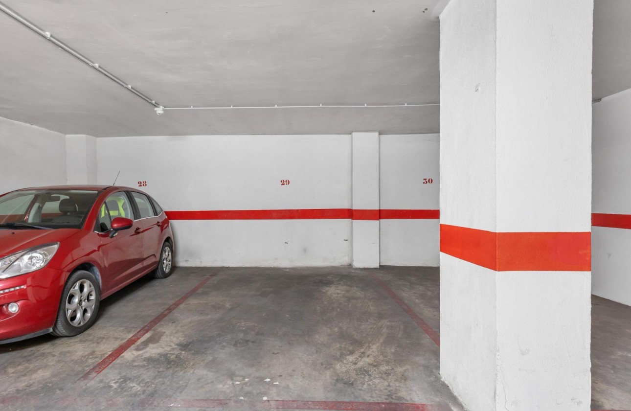 Revente - Attique - Torrevieja - Estacion de autobuses