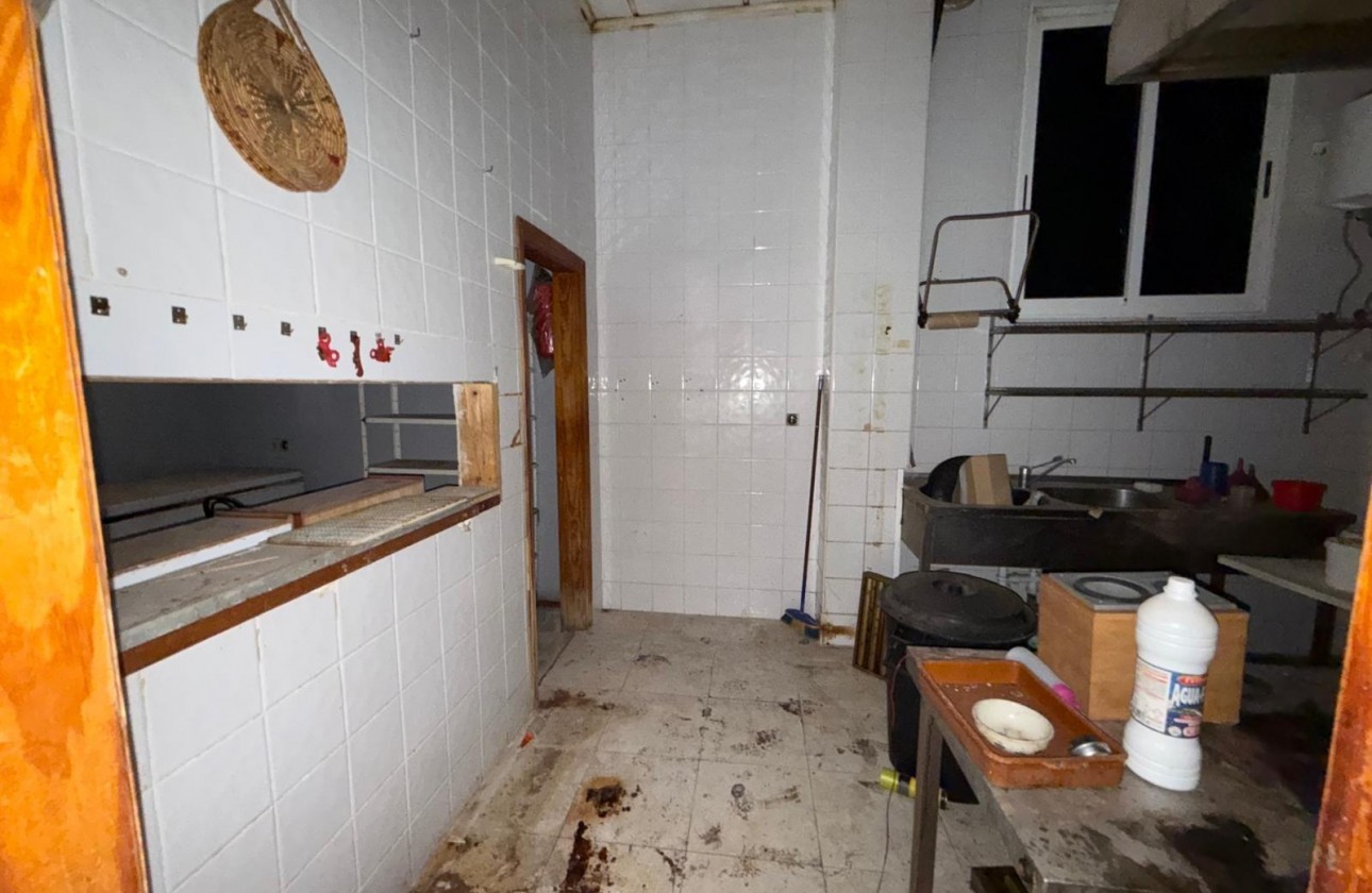 Revente - Commercial - Torrevieja - Playa del cura