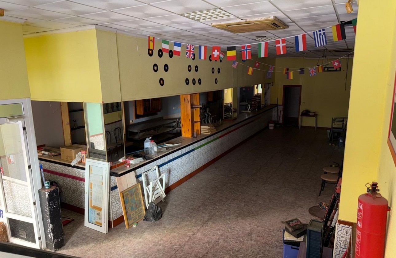 Revente - Commercial - Torrevieja - Playa del cura