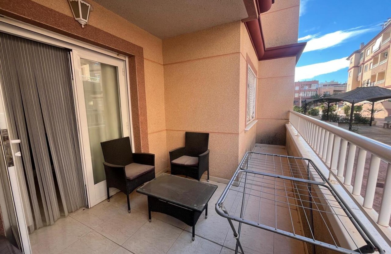 Reventa - Apartamento / piso - Algorfa