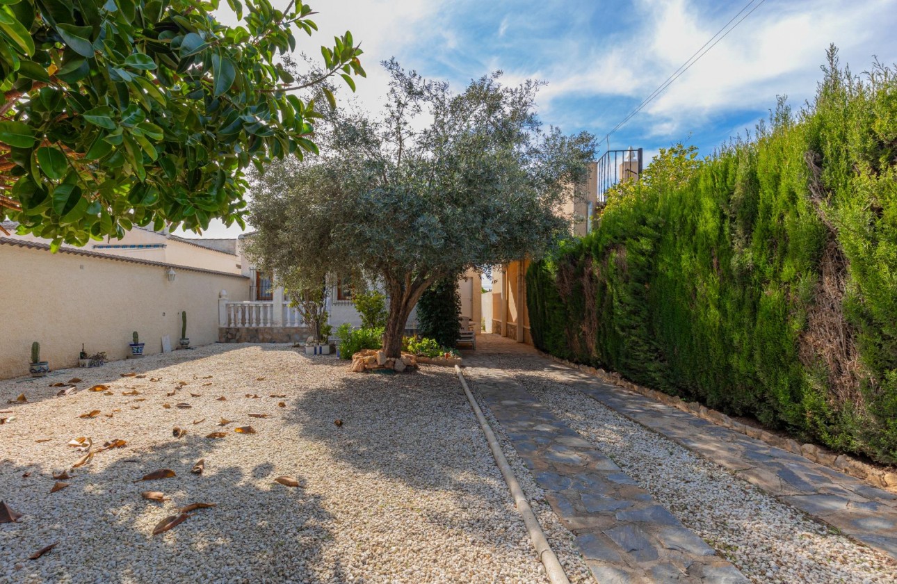Revente - Villa - Torrevieja - El chaparral
