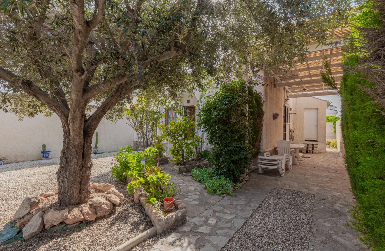 Revente - Villa - Torrevieja - El chaparral