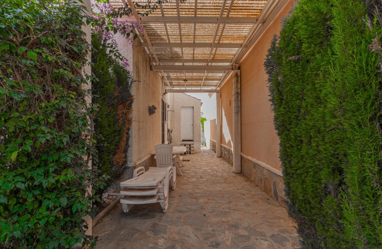 Revente - Villa - Torrevieja - El chaparral