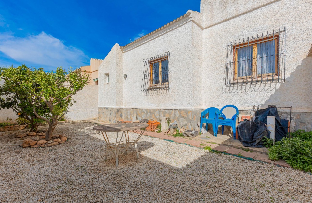 Revente - Villa - Torrevieja - El chaparral
