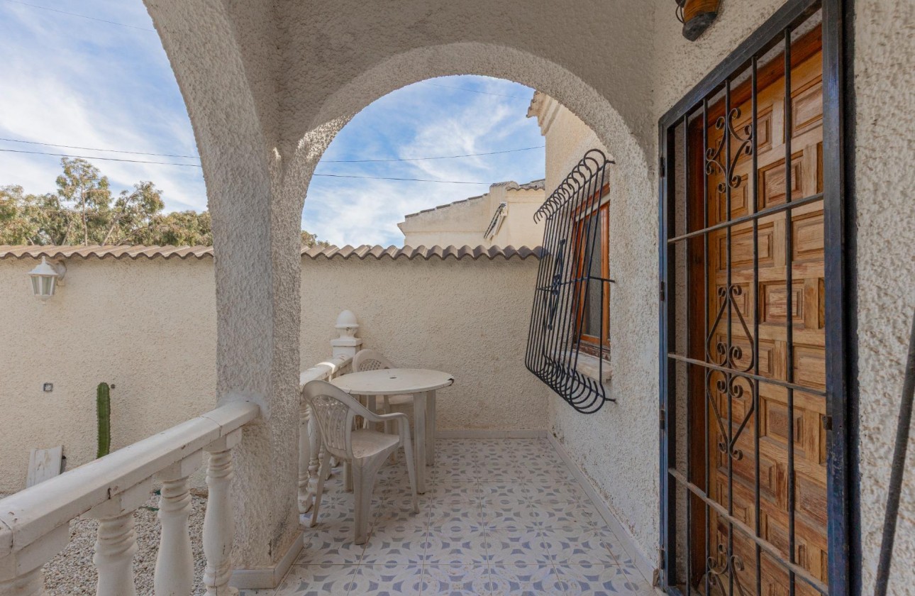 Revente - Villa - Torrevieja - El chaparral