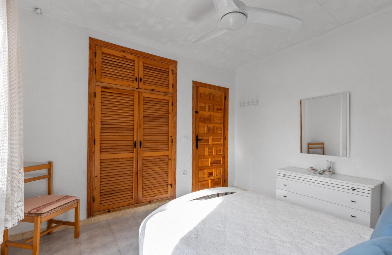 Revente - Villa - Torrevieja - El chaparral