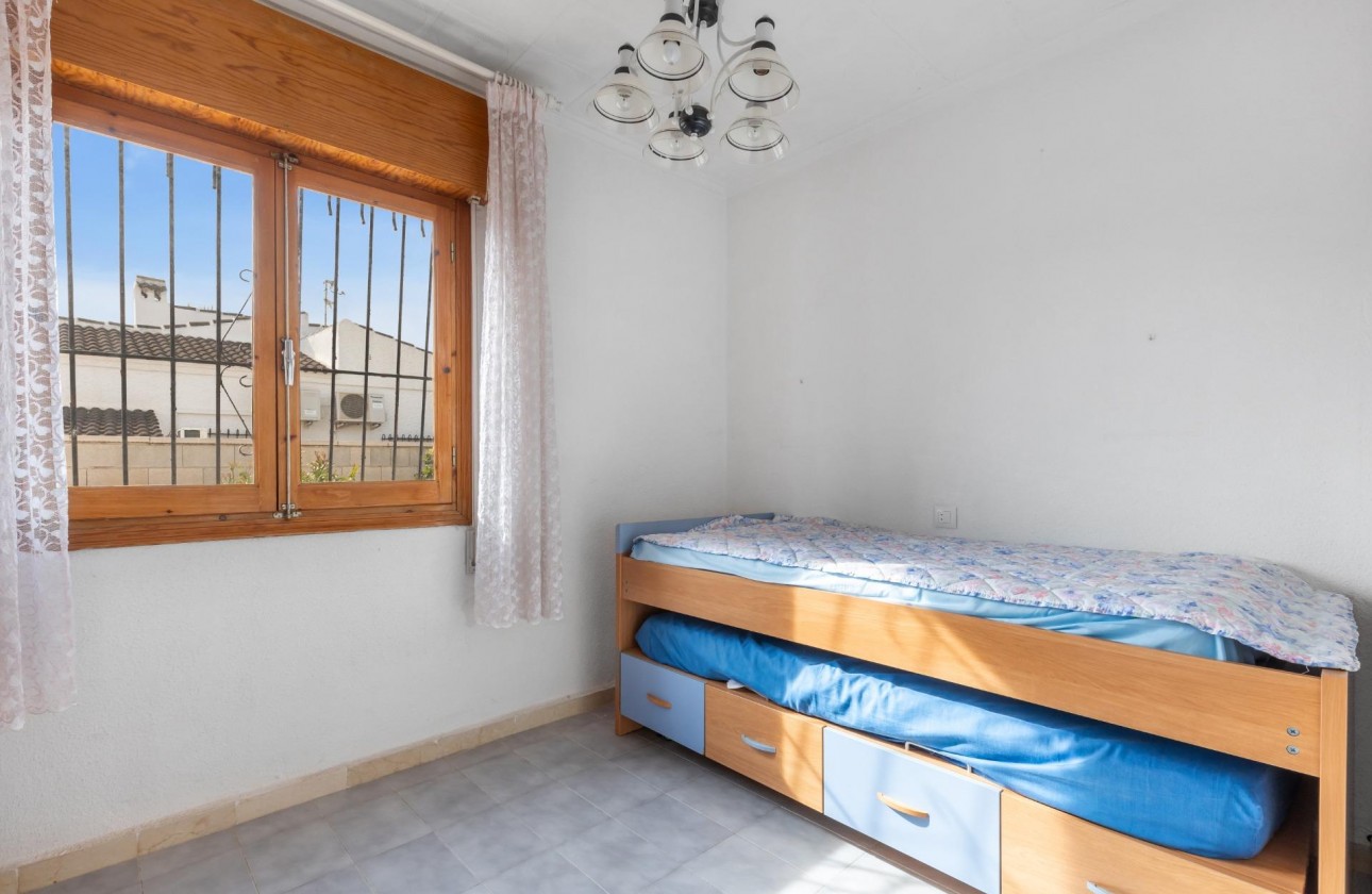 Revente - Villa - Torrevieja - El chaparral