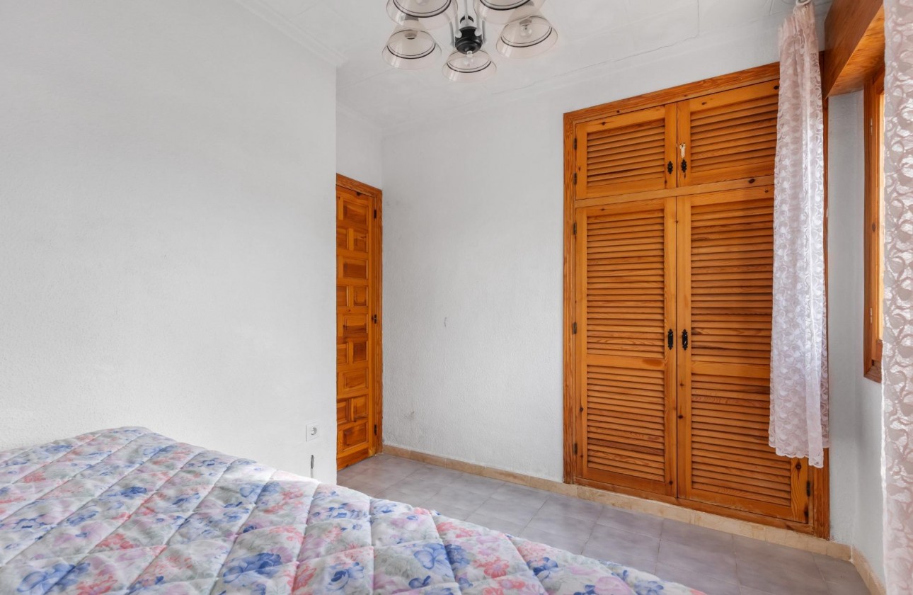 Revente - Villa - Torrevieja - El chaparral