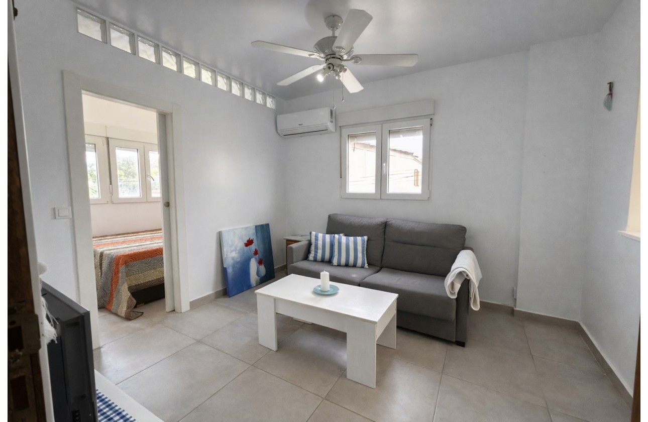 Reventa - Estudio - Torrevieja - PLAYA NAUFRAGOS