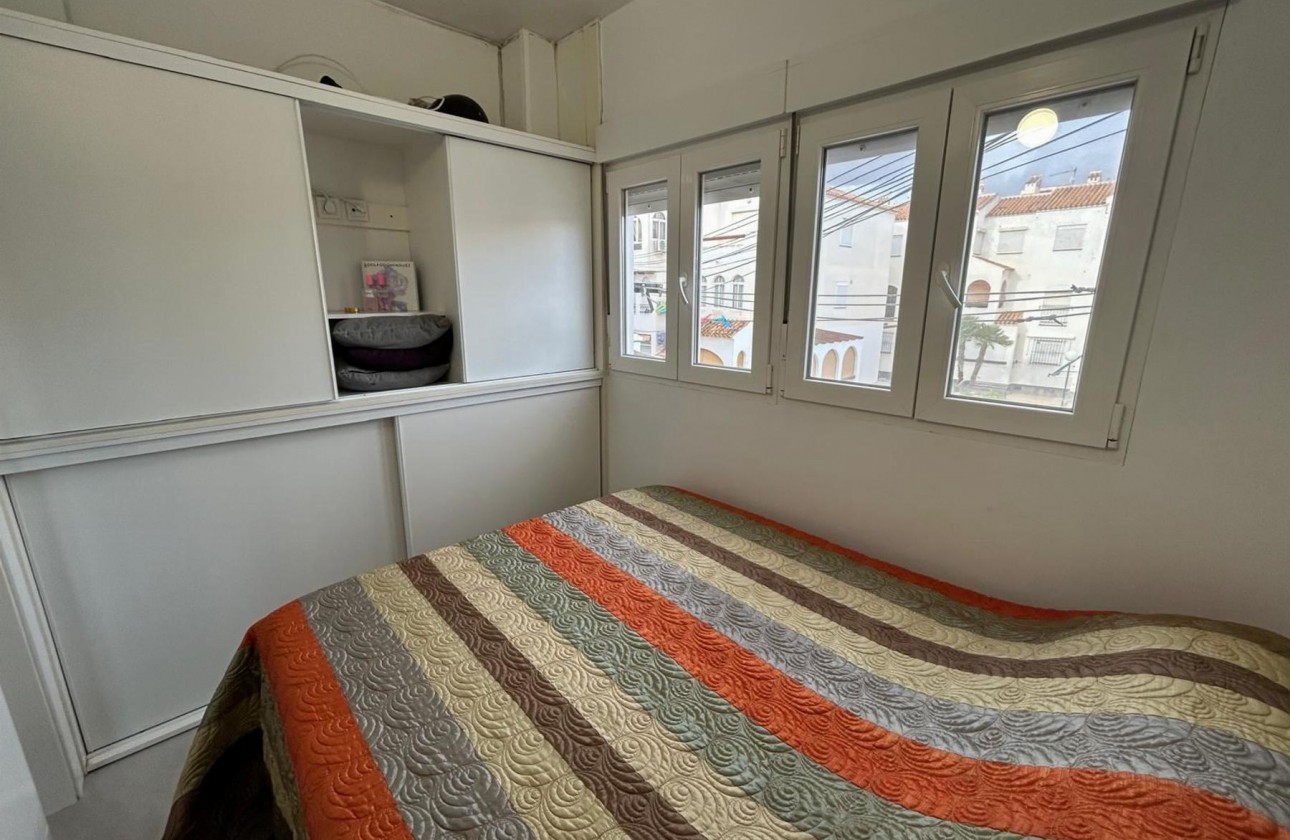 Reventa - Estudio - Torrevieja - PLAYA NAUFRAGOS