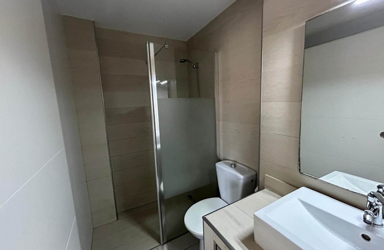 Reventa - Estudio - Torrevieja - PLAYA NAUFRAGOS