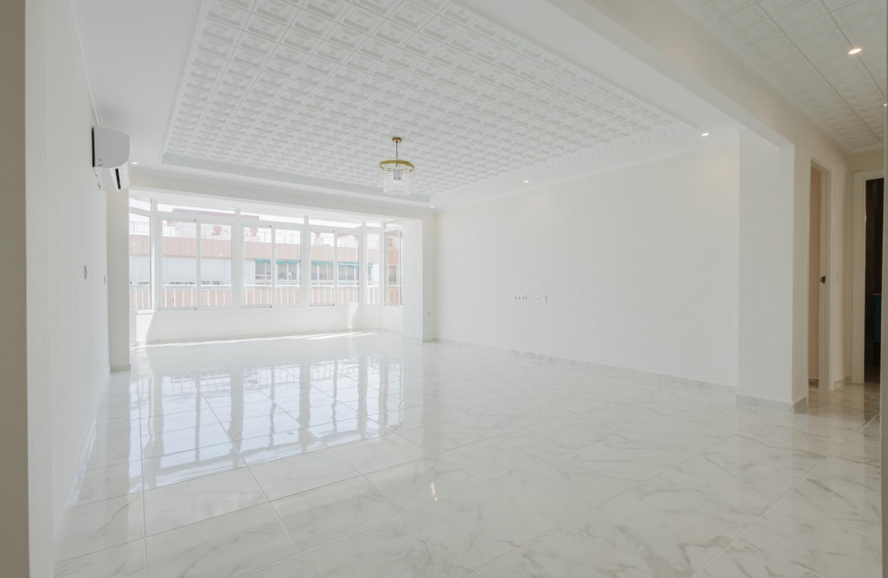 Revente - Appartement - Torrevieja - Playa del Acequión