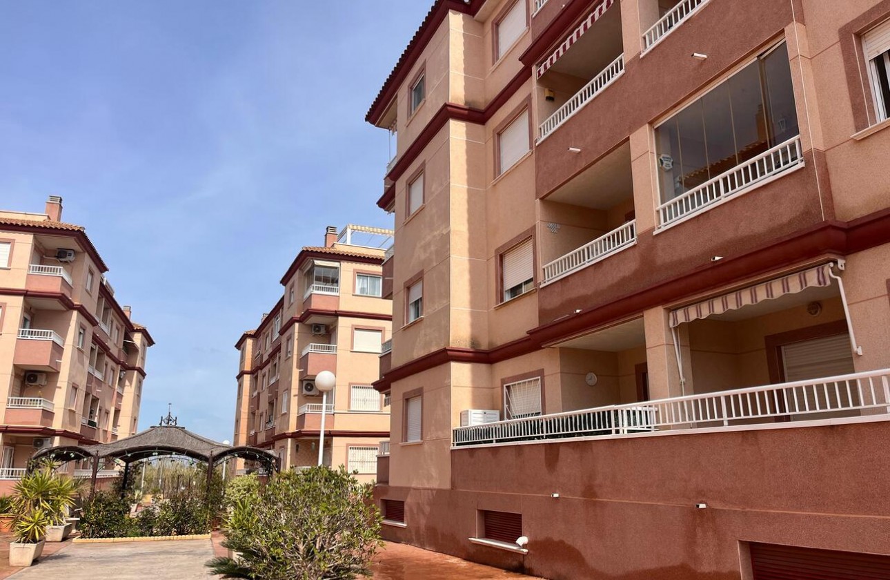 Reventa - Apartamento / piso - Algorfa