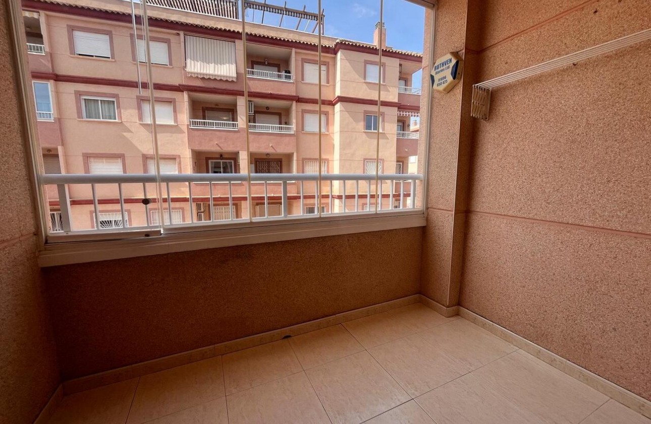 Reventa - Apartamento / piso - Algorfa