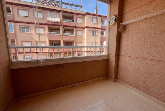 Reventa - Apartamento / piso - Algorfa