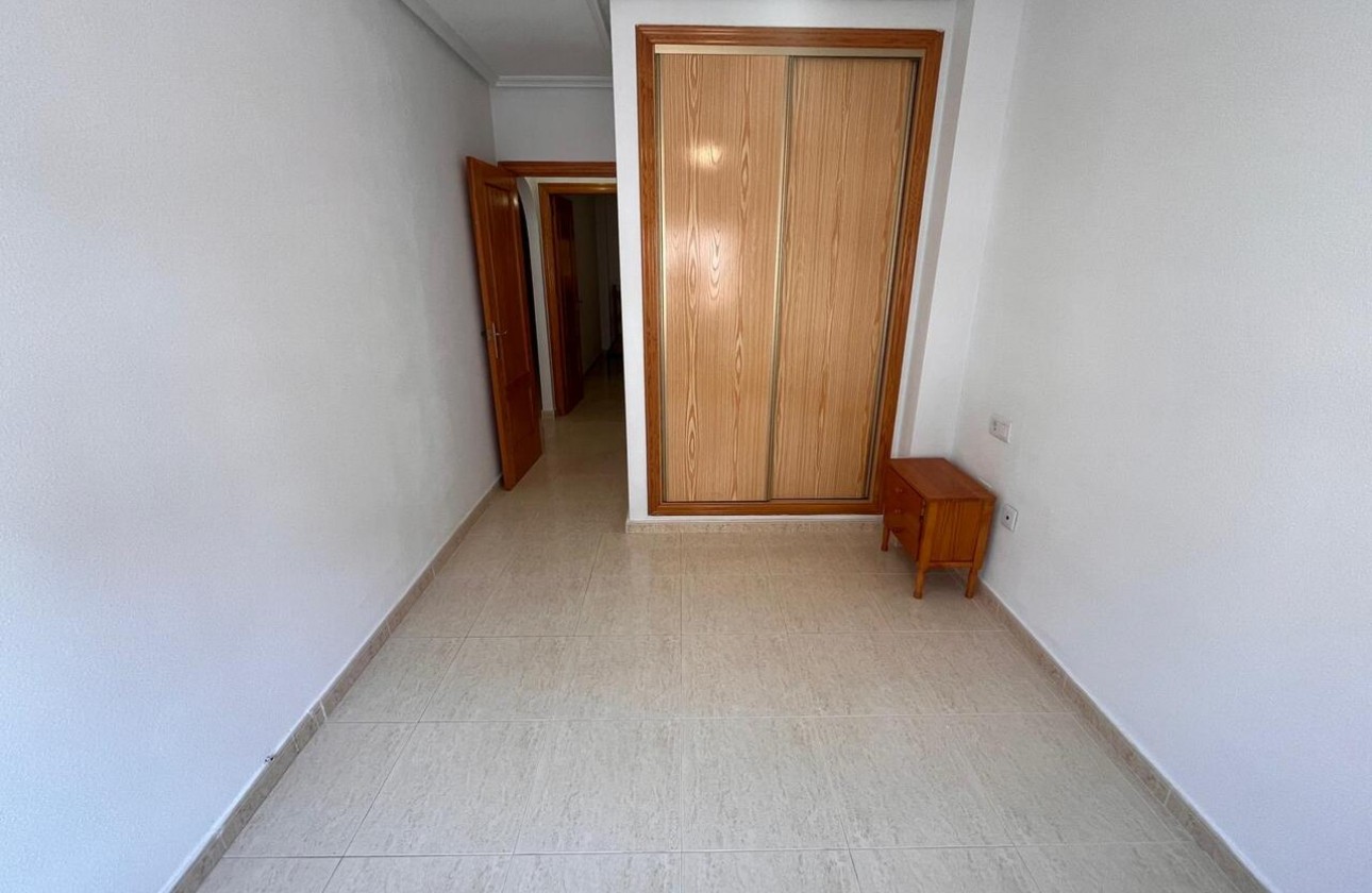 Reventa - Apartamento / piso - Algorfa