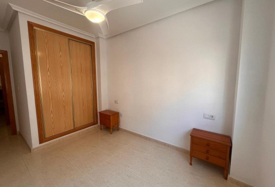 Reventa - Apartamento / piso - Algorfa