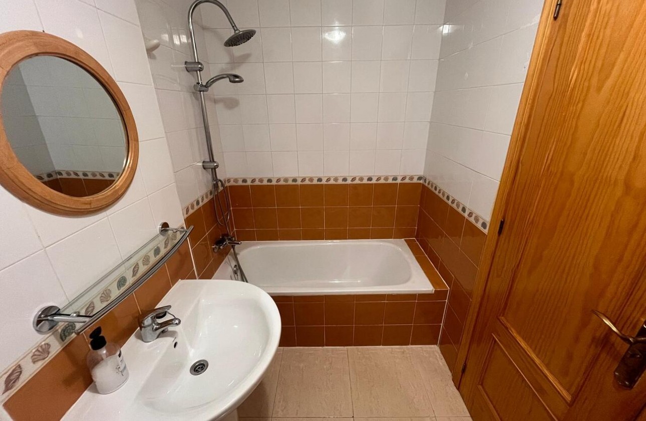 Reventa - Apartamento / piso - Algorfa